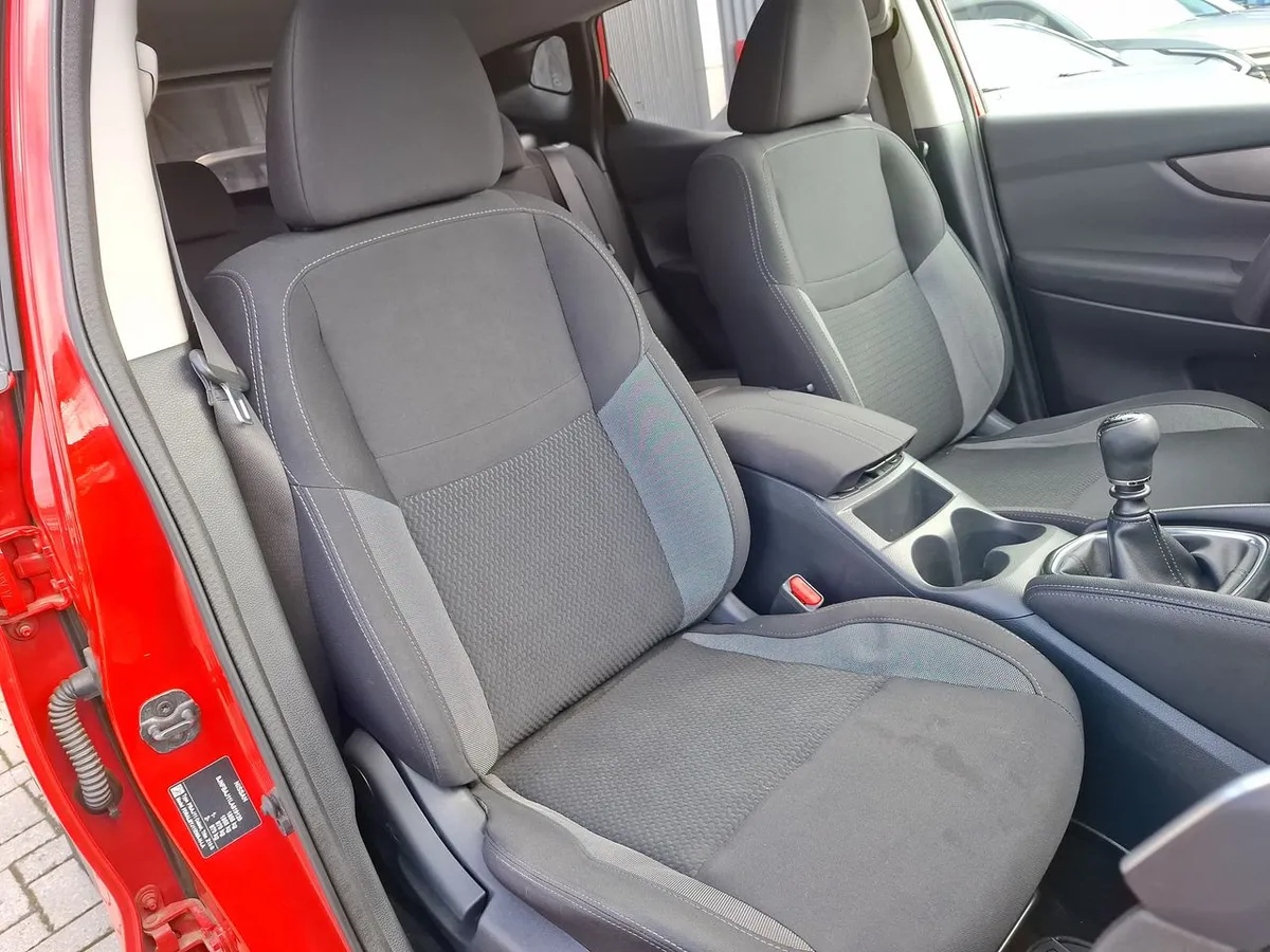 Nissan Qashqai 2.0 Sense 4x2 Mt 5p año 2020