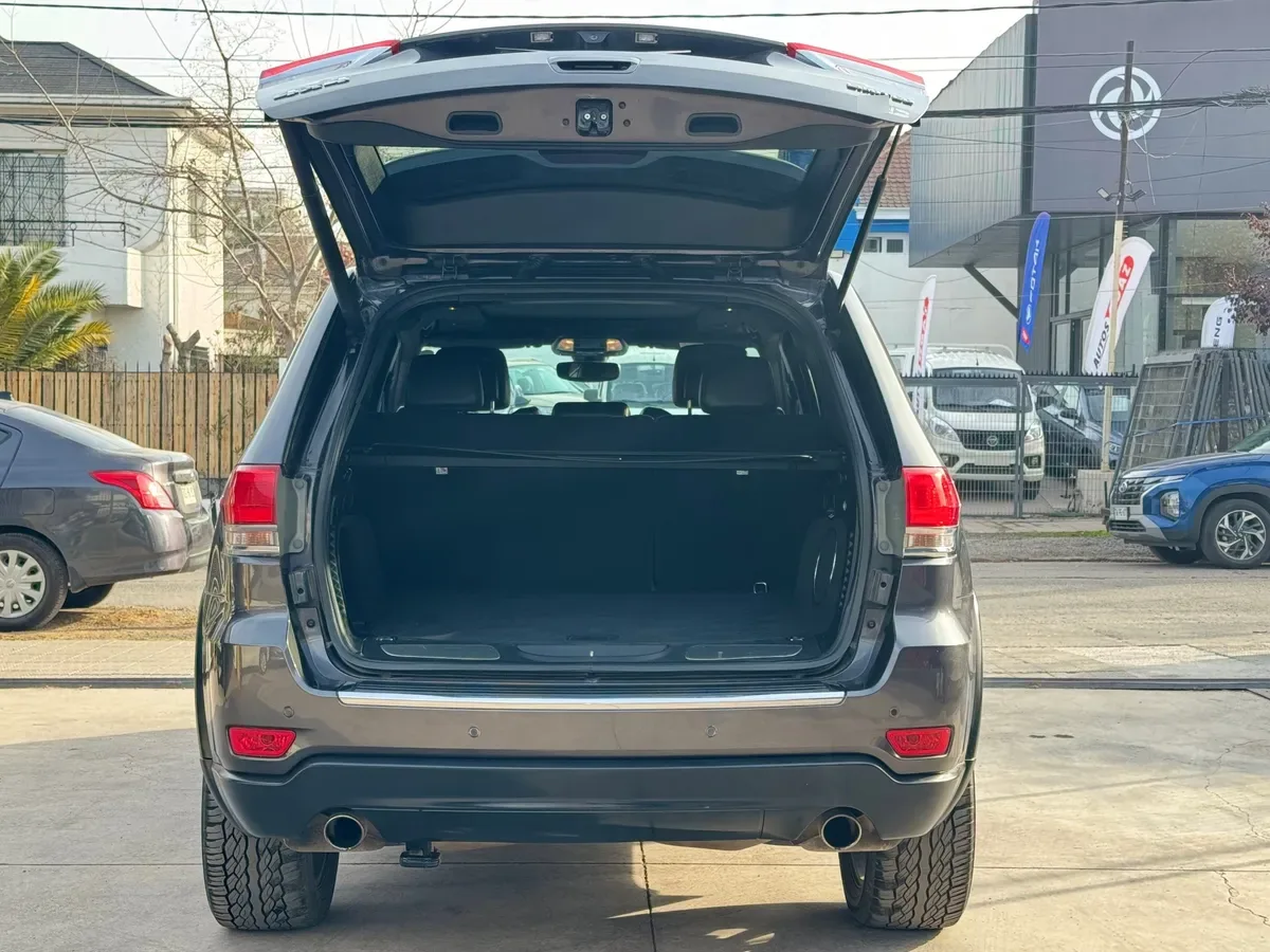 Jeep Grand Cherokee 3.0 Limited At 4x4 Diesel año 2019