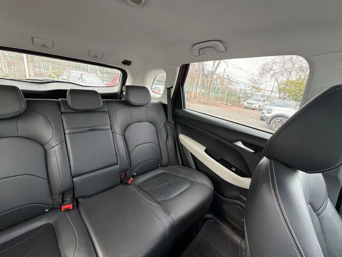 Chevrolet Captiva 1.5t Ltz Fwd Cvt At 5p año 2022