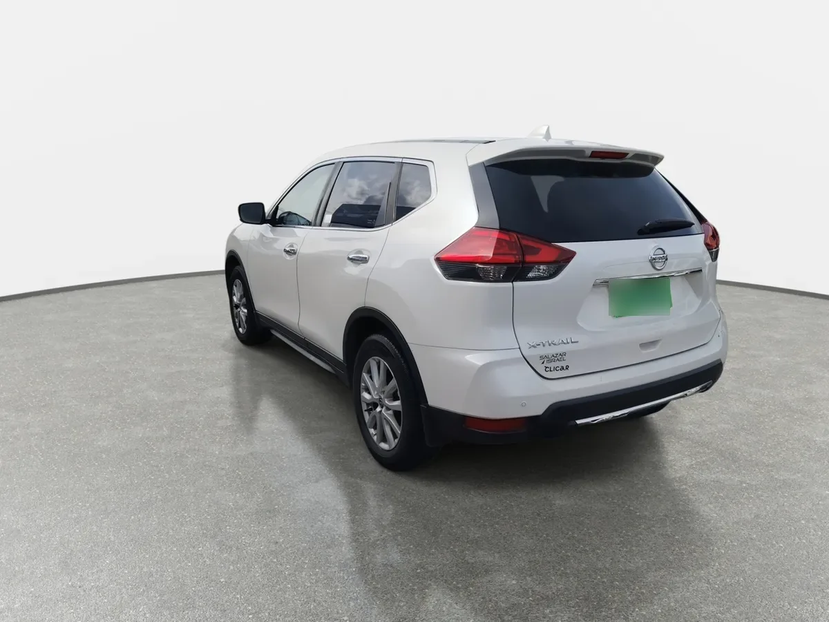 Nissan X-Trail 2.5 Sense Mc 4x2 3row Cvt At 5p año 2021