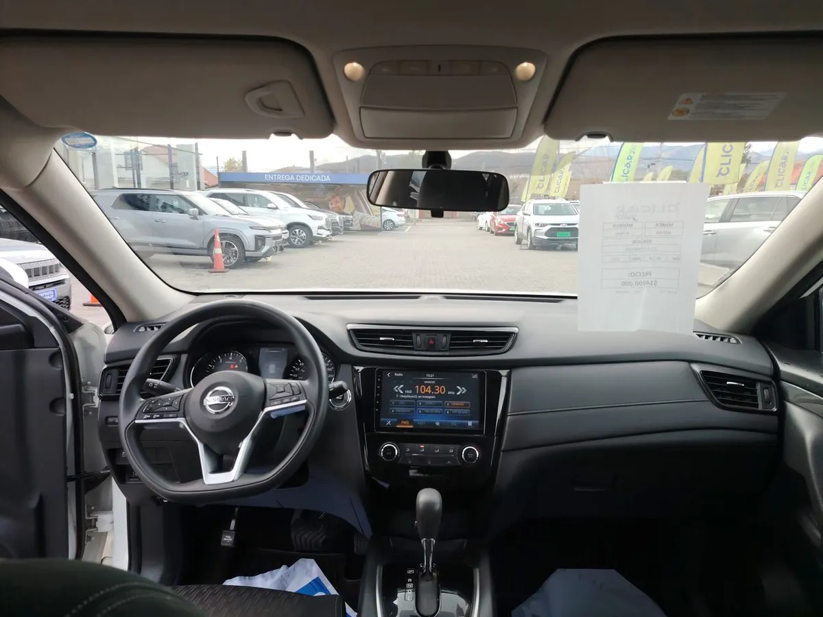 Nissan X-Trail 2.5 Sense Mc 4x2 3row Cvt At 5p año 2021