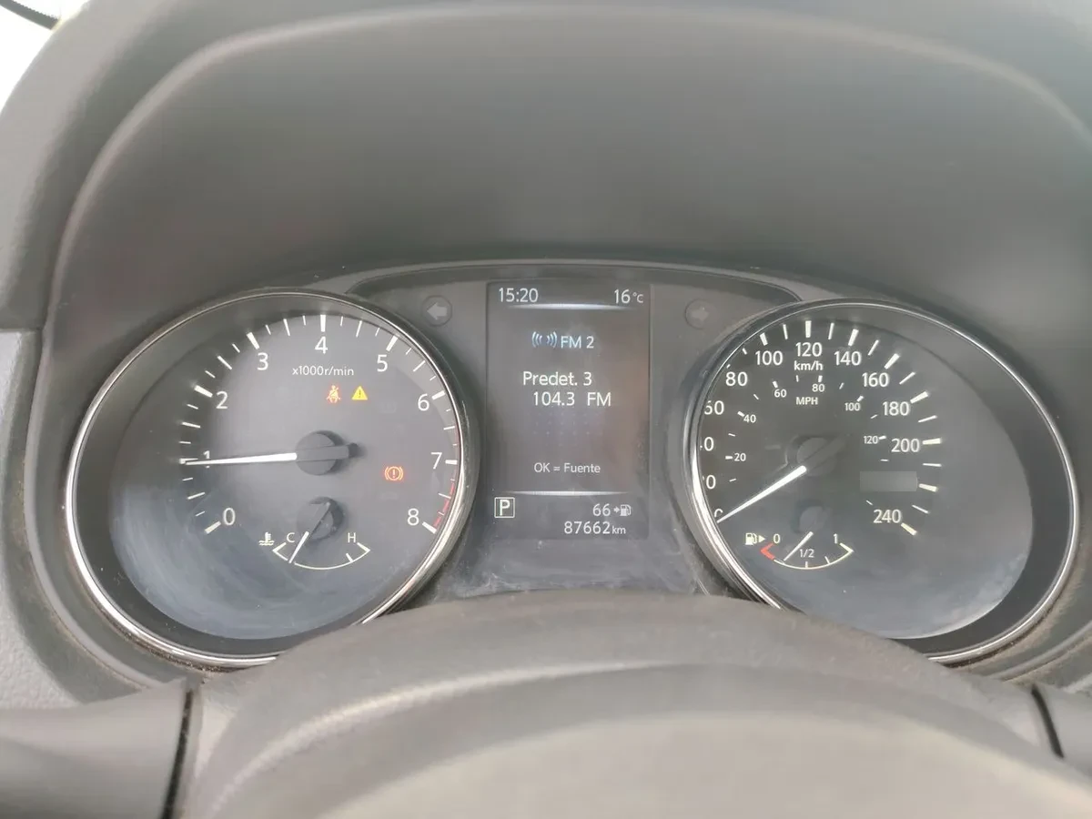 Nissan X-Trail 2.5 Sense Mc 4x2 3row Cvt At 5p año 2021