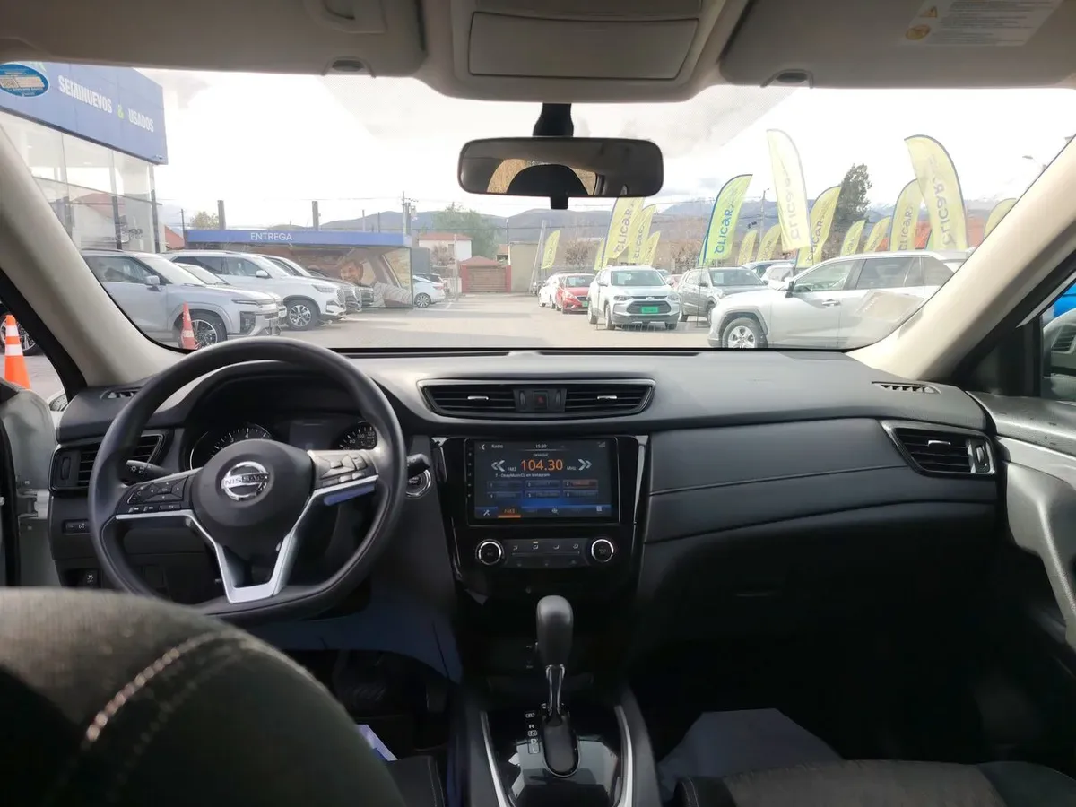 Nissan X-Trail 2.5 Sense Mc 4x2 3row Cvt At 5p año 2021