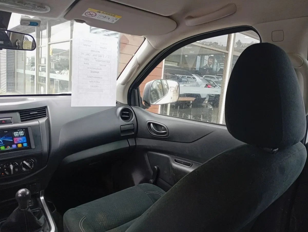 Nissan Np300 2.5 S Dob. Cab. Mt 4p año 2018