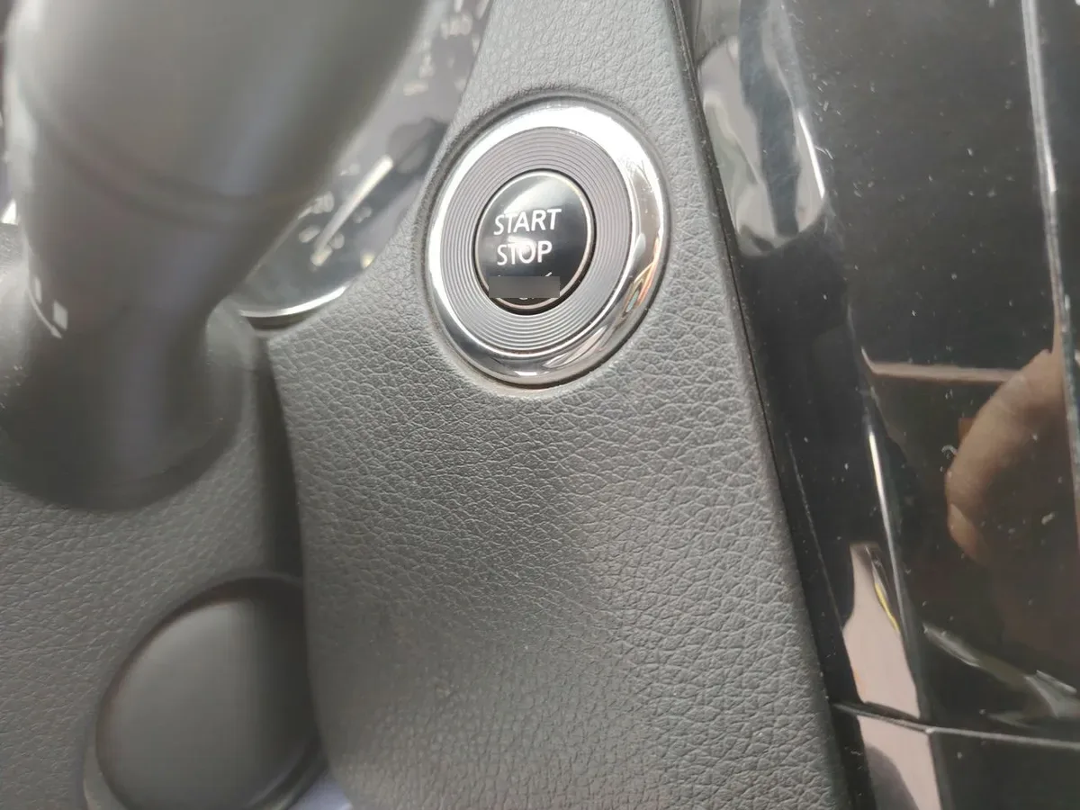 Nissan X-Trail 2.5 Sense Mc 4x2 3row Cvt At 5p año 2021