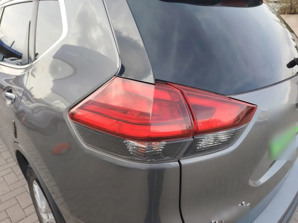 Nissan X-Trail 2.5 Sense 4x2 Cvt At 5p año 2018