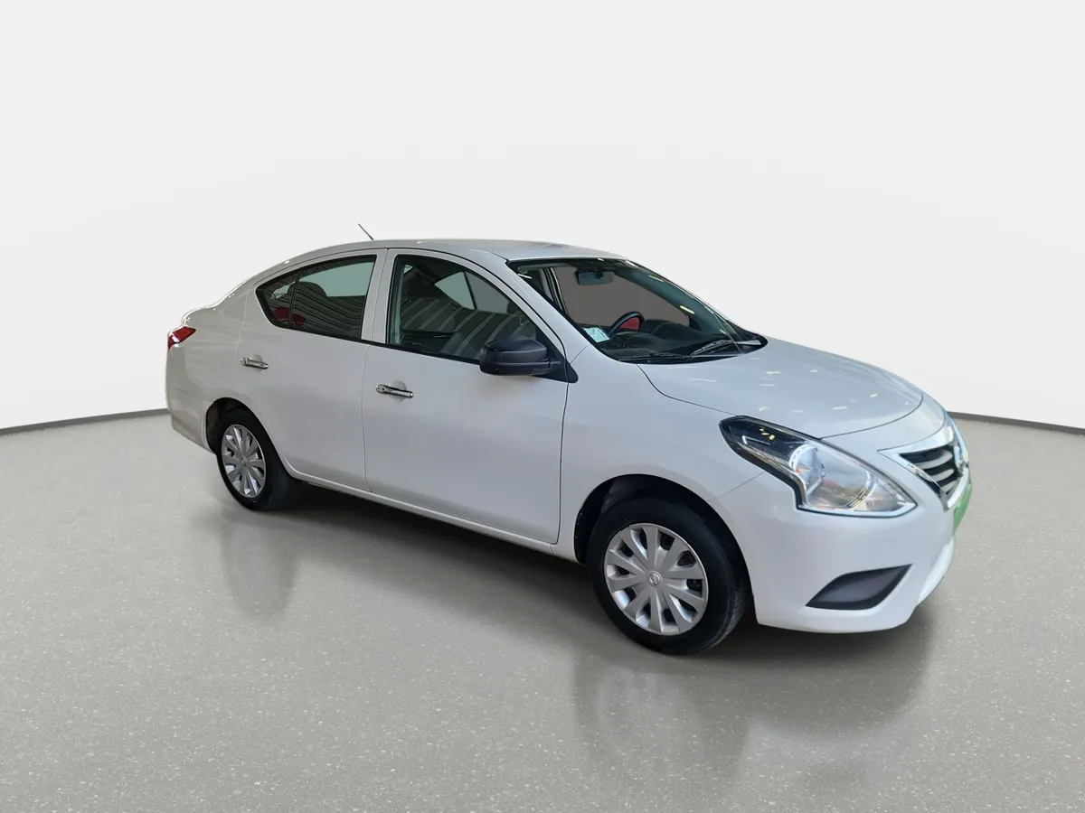 Nissan Versa 1.6 Sense 4x2 Mt 4p año 2021