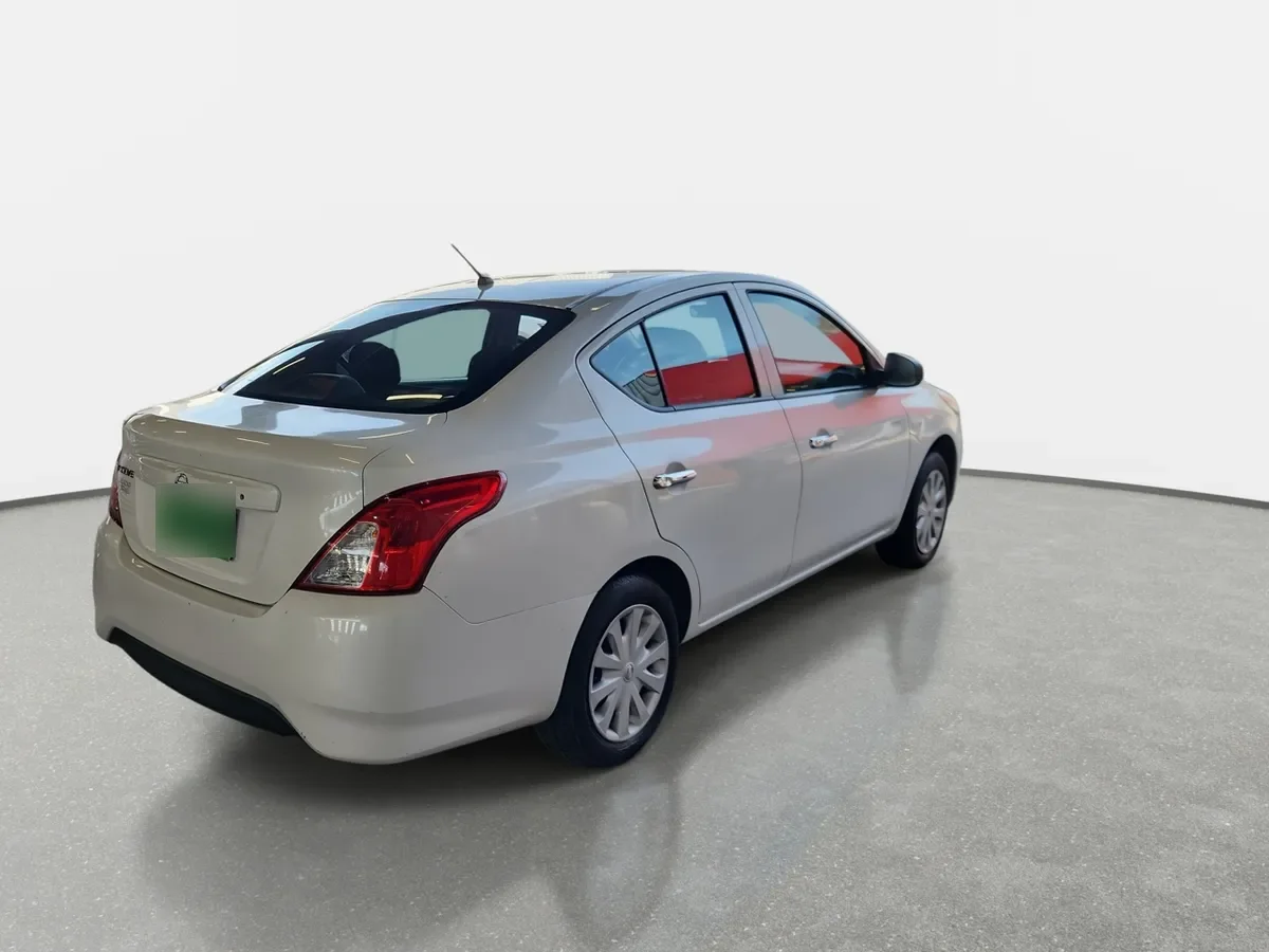 Nissan Versa 1.6 Sense 4x2 Mt 4p año 2021