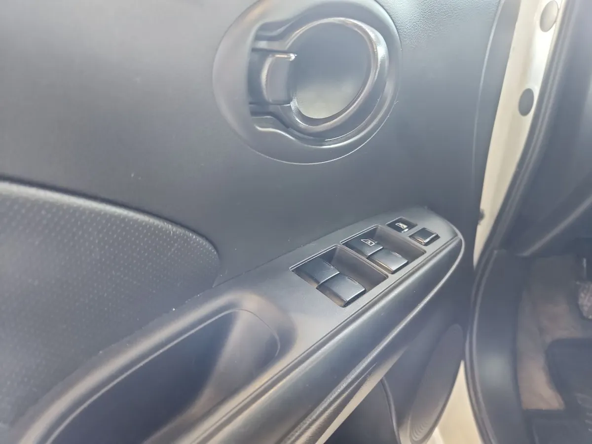Nissan Versa 1.6 Sense 4x2 Mt 4p año 2021