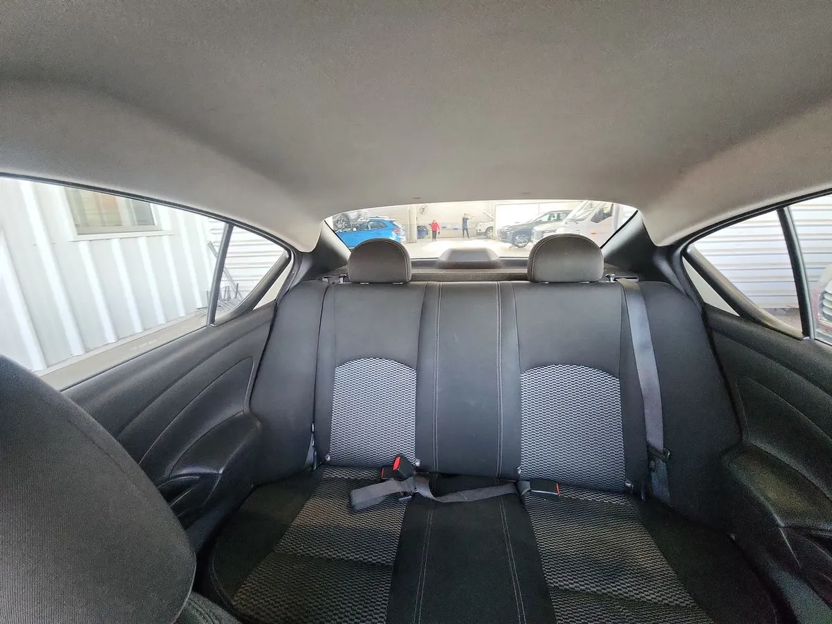 Nissan Versa 1.6 Sense 4x2 Mt 4p año 2021