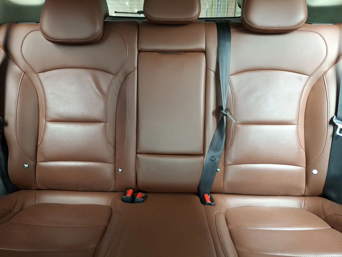 Geely Azkarra 1.5t Luxury 4x4 Dct 7at 5p año 2023
