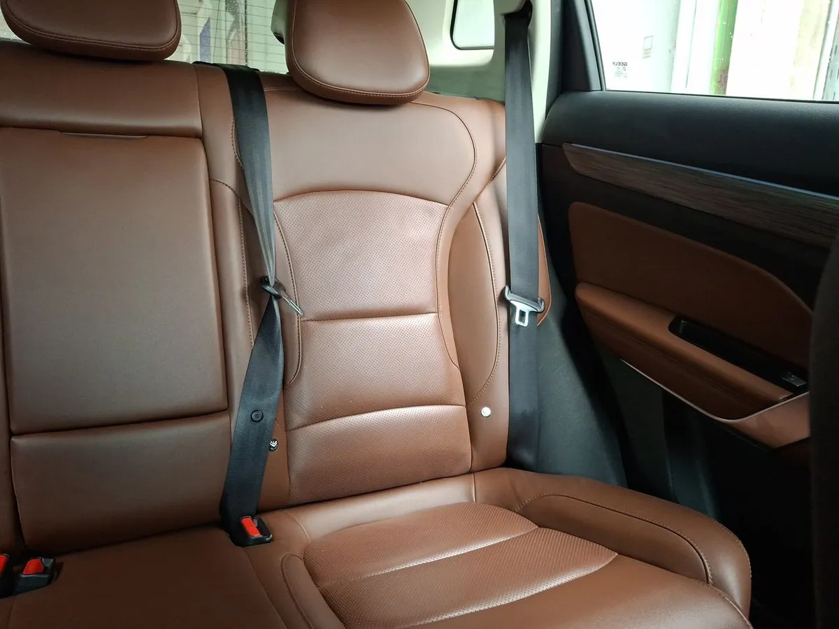Geely Azkarra 1.5t Luxury 4x4 Dct 7at 5p año 2023