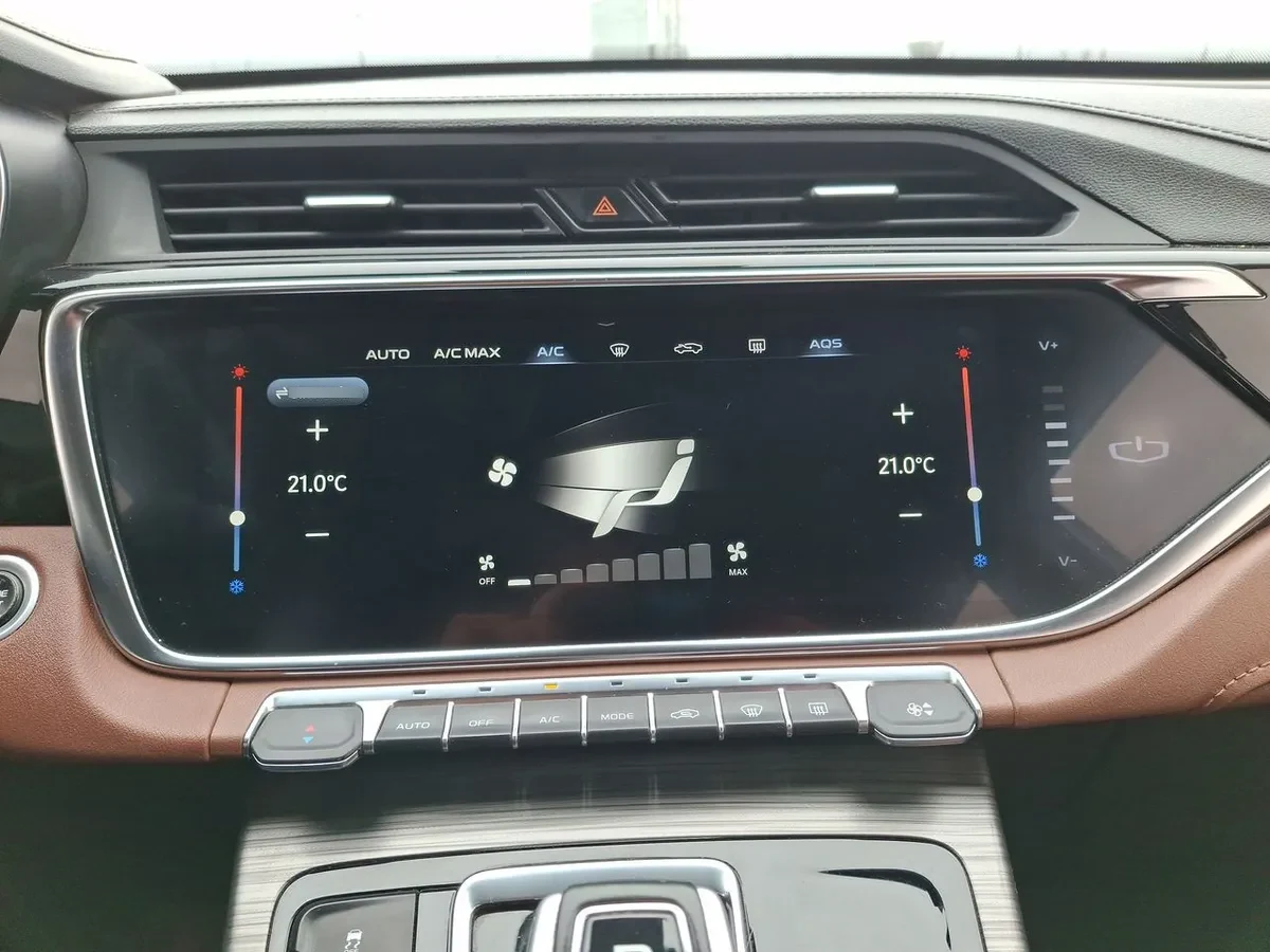 Geely Azkarra 1.5t Luxury 4x4 Dct 7at 5p año 2023