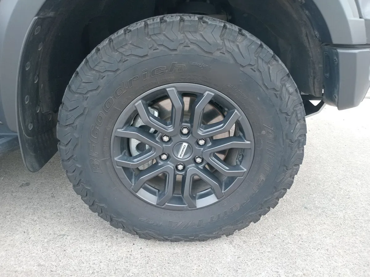 Ford Ranger 3.0t Raptor 4x4 Dob. Cab. At 4p año 2025