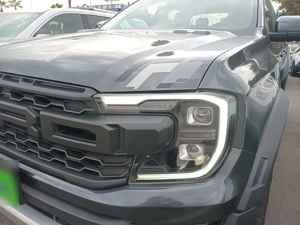Ford Ranger 3.0t Raptor 4x4 Dob. Cab. At 4p año 2025