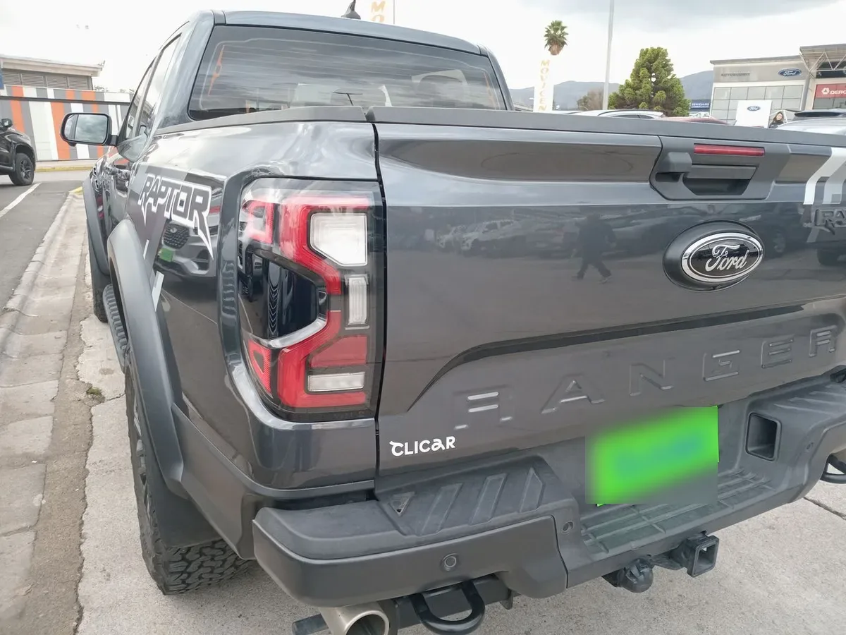 Ford Ranger 3.0t Raptor 4x4 Dob. Cab. At 4p año 2025