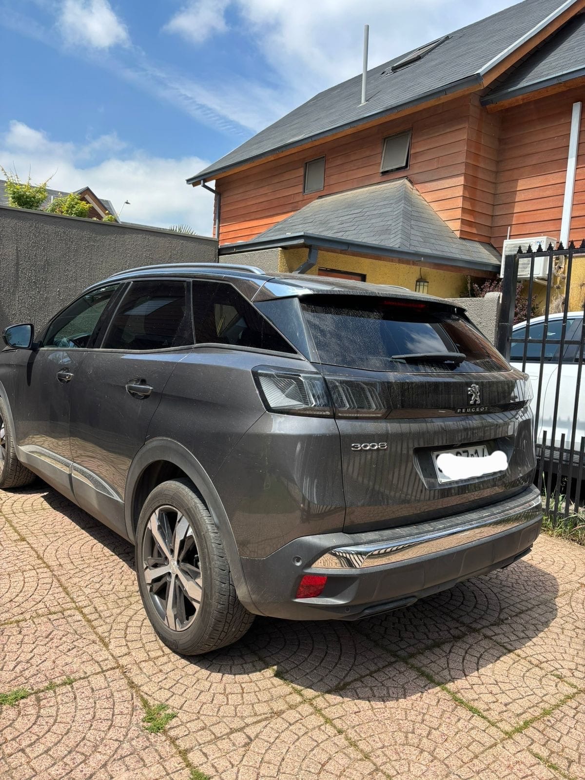 PEUGEOT 3008 1.5 Active Bluehdi 130 Mt Diesel año 2024