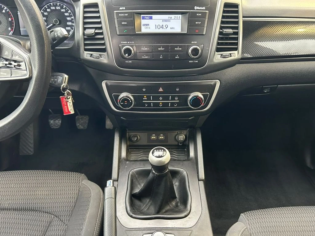 Ssangyong Grand Musso Glx 4x4 Mt año 2024