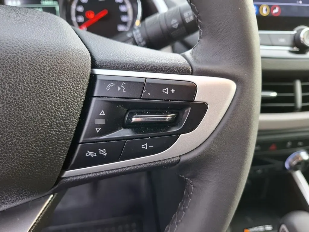 Chevrolet Onix 1.0 Sedan Ltz Mt año 2025