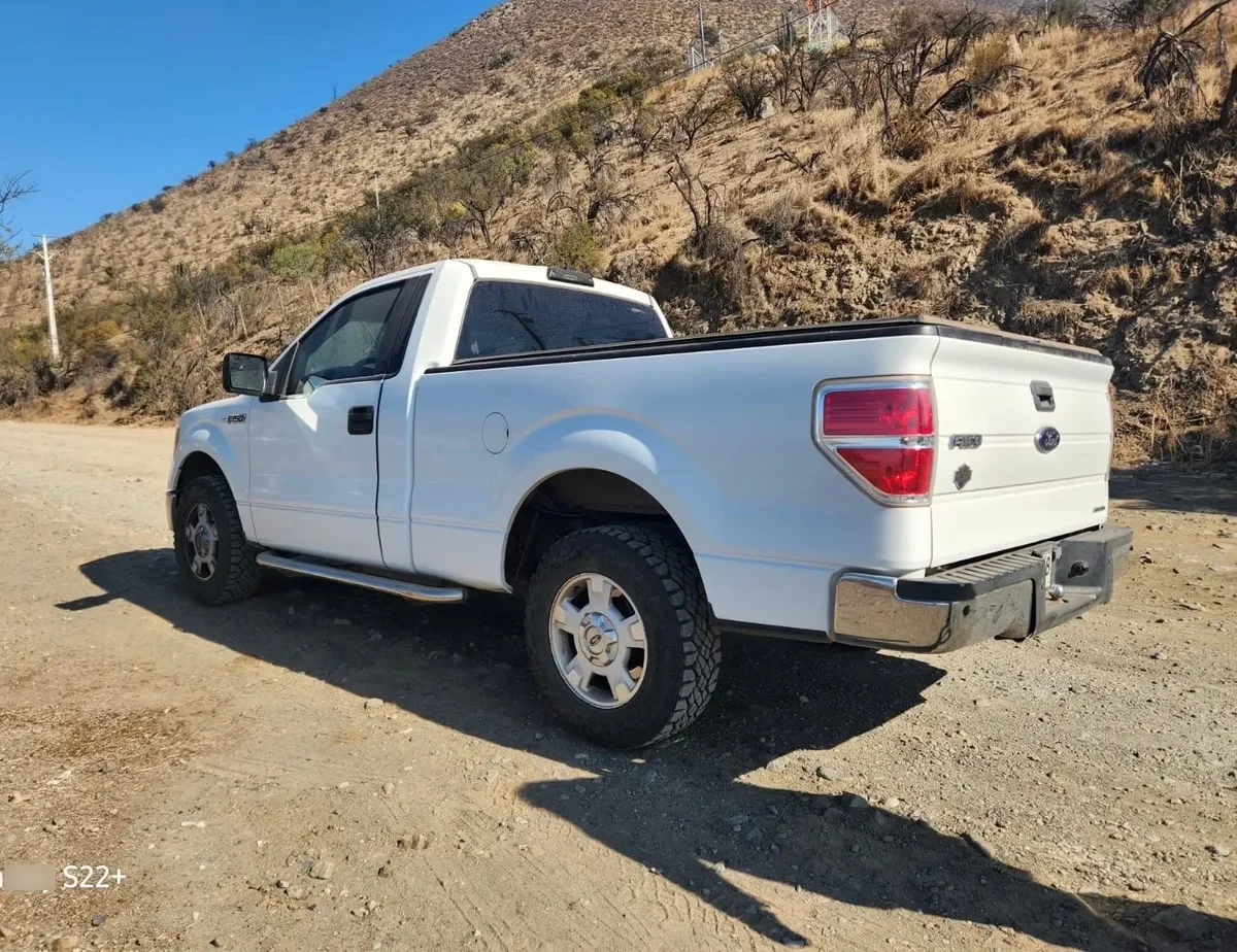 FORD F-150 3.7 Regcab Xlt At 4x2 año 2013