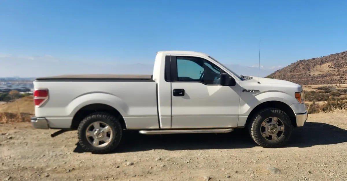 FORD F-150 3.7 Regcab Xlt At 4x2 año 2013