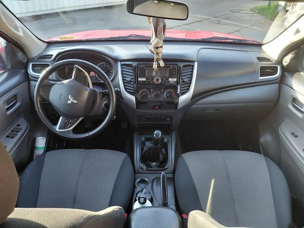 MITSUBISHI L200 2.4 Work Cr Wf Mt 4x2 Diesel año 2018