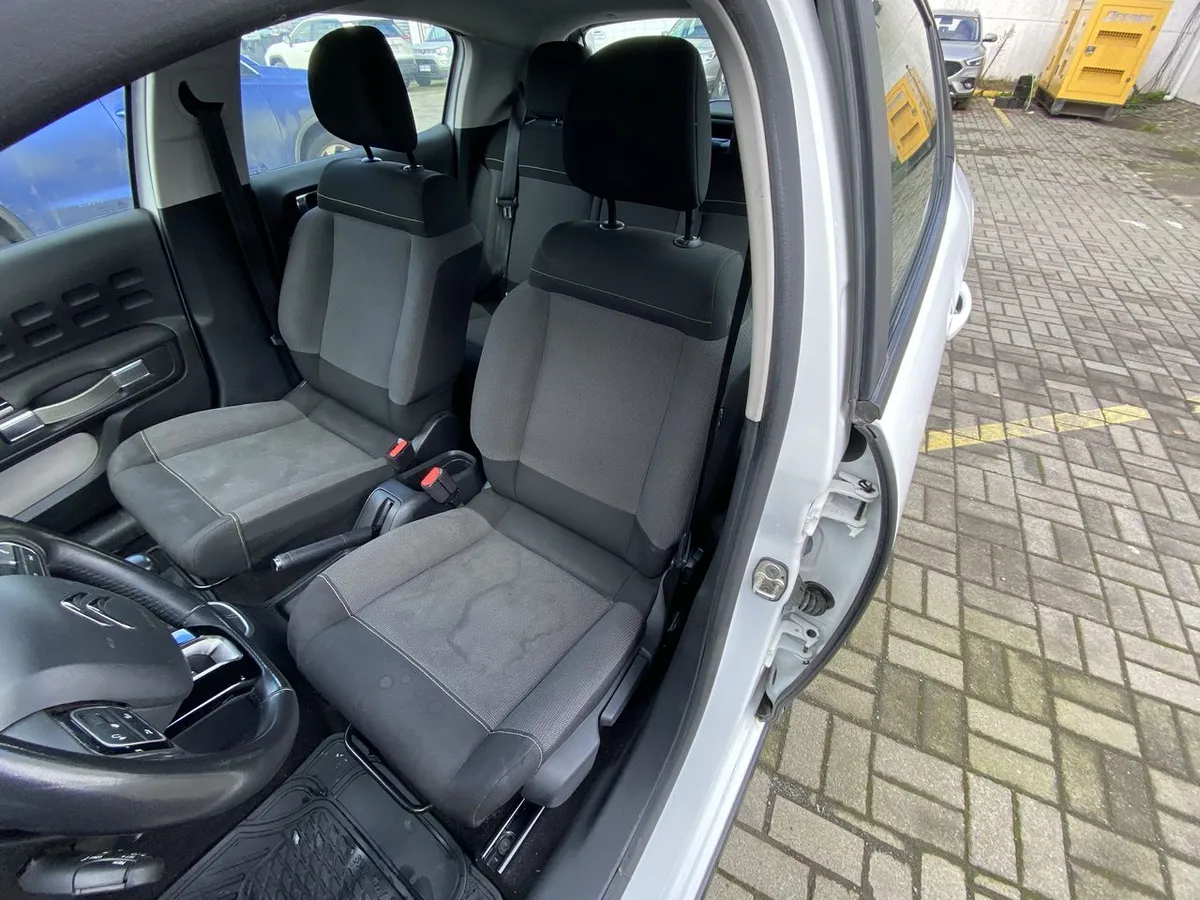 Citroen C3 1.5 Feel Bluehdi Diesel 4x2 Hb 100 Ss Bvm6 Mt 5p año 2022