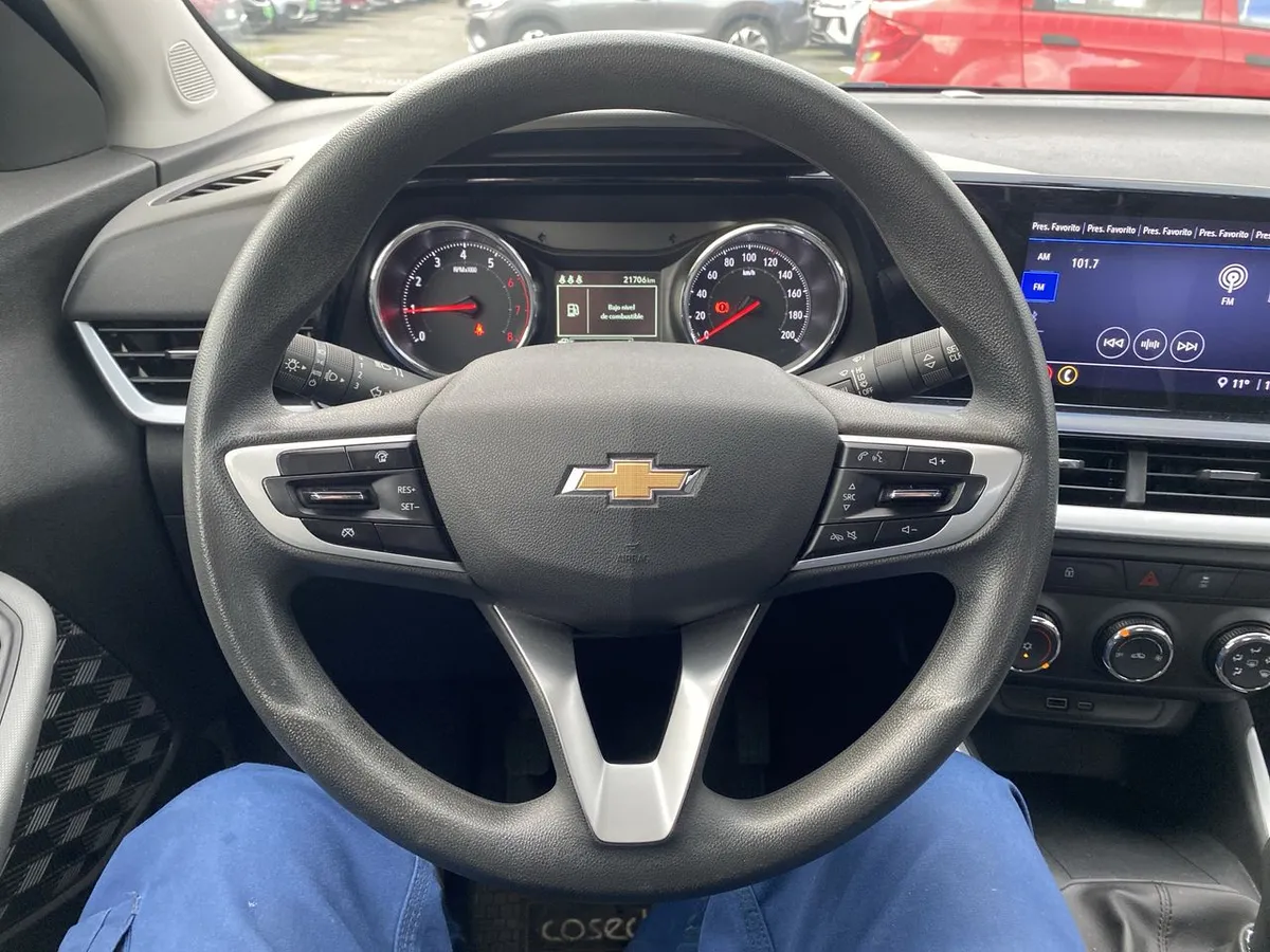 Chevrolet Montana 1.2t Lt R 4x2 Mt 4p año 2024