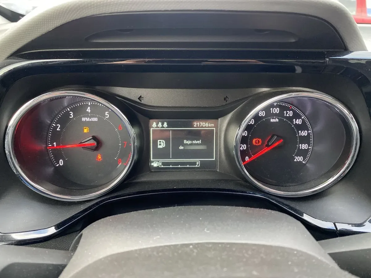 Chevrolet Montana 1.2t Lt R 4x2 Mt 4p año 2024