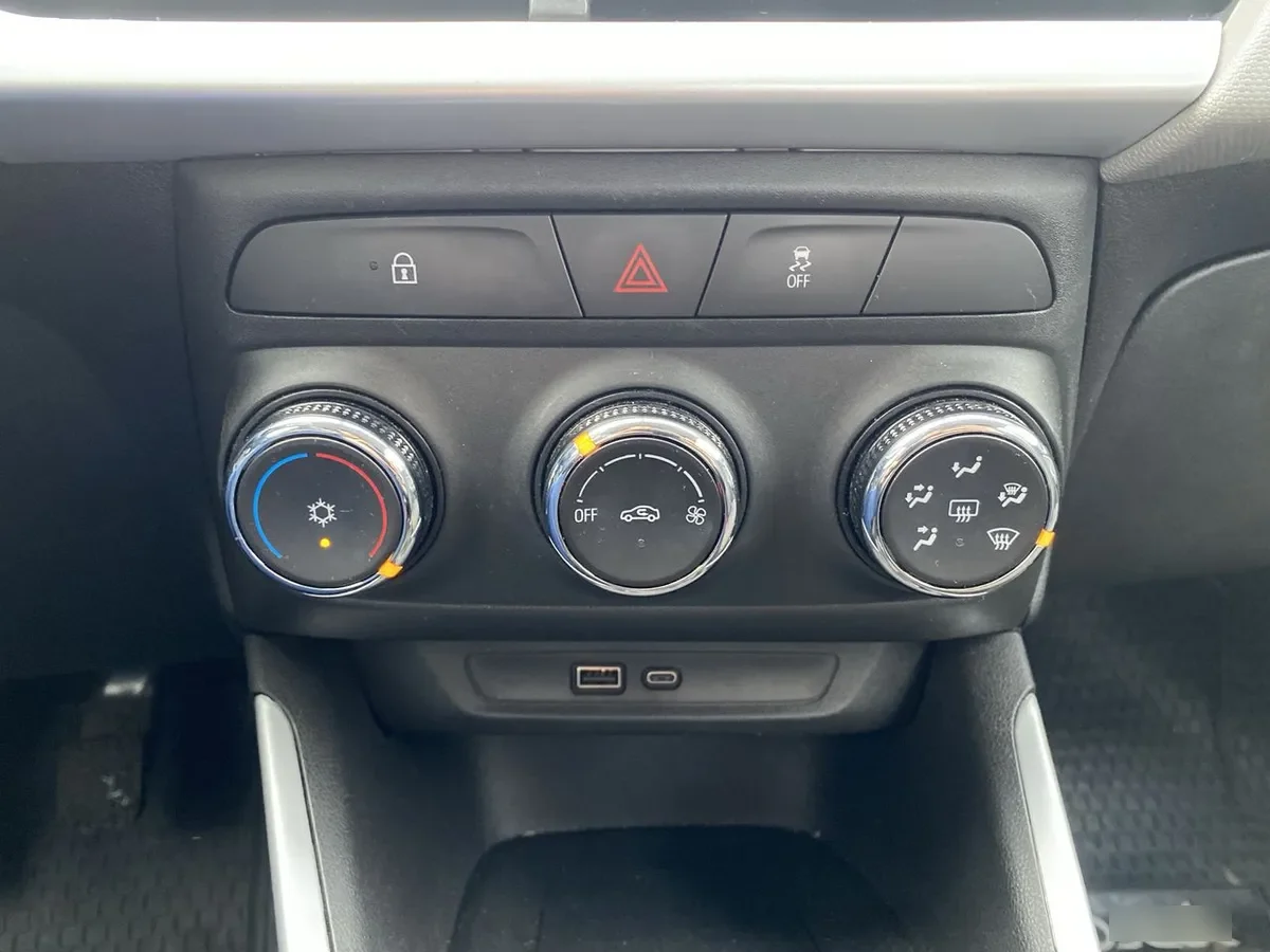 Chevrolet Montana 1.2t Lt R 4x2 Mt 4p año 2024