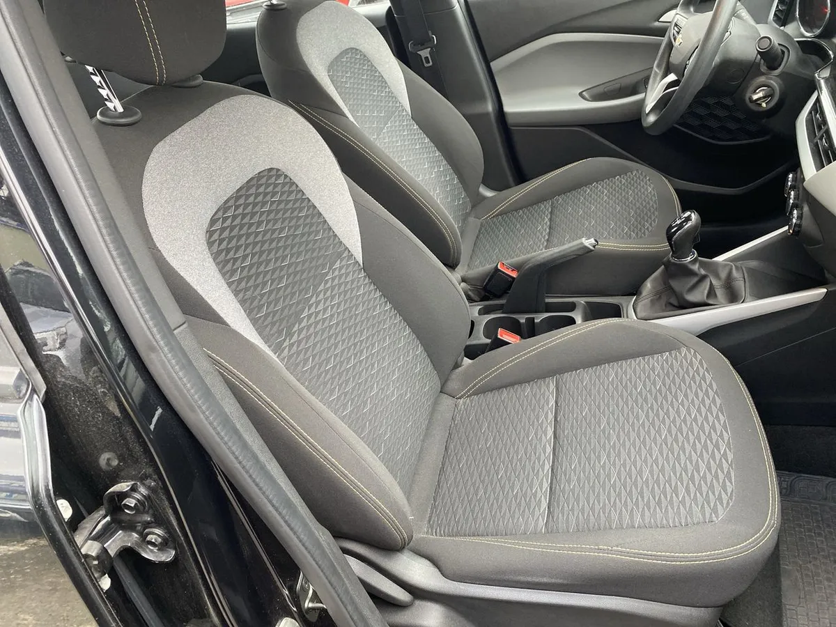 Chevrolet Montana 1.2t Lt R 4x2 Mt 4p año 2024