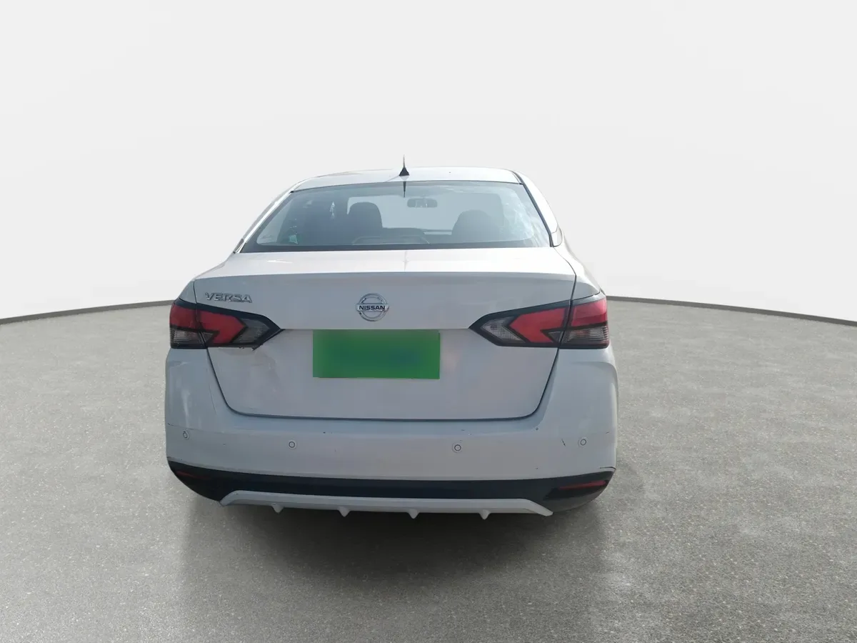 Nissan Versa 1.6 Sense 4x2 Cvt At 4p año 2022