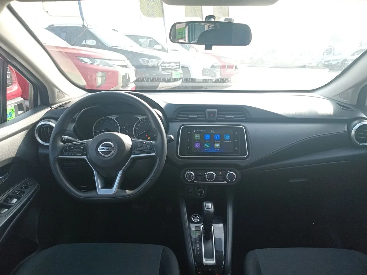 Nissan Versa 1.6 Sense 4x2 Cvt At 4p año 2022
