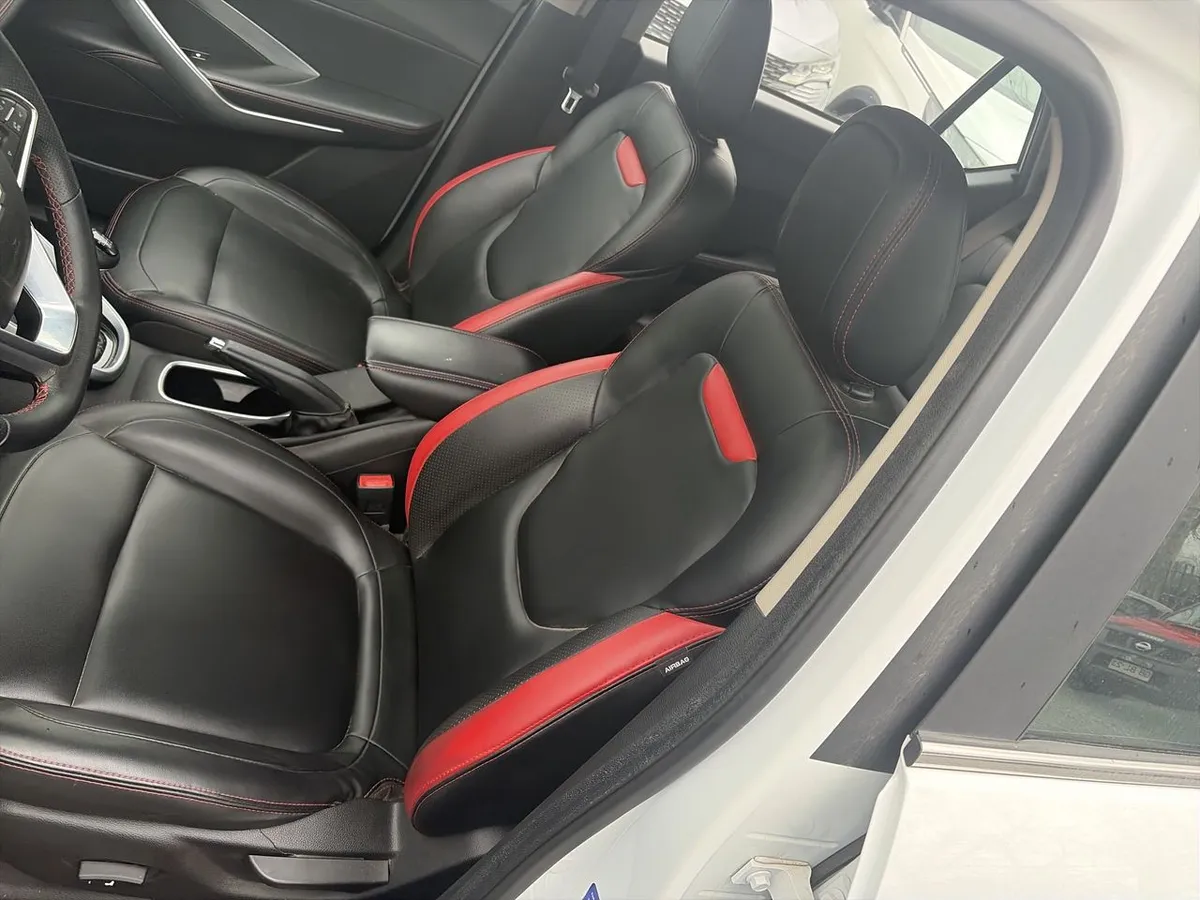 Chevrolet Groove 1.5 Premier 4x2 Mt 5p año 2023