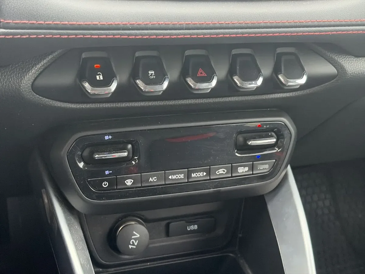 Chevrolet Groove 1.5 Premier 4x2 Mt 5p año 2023