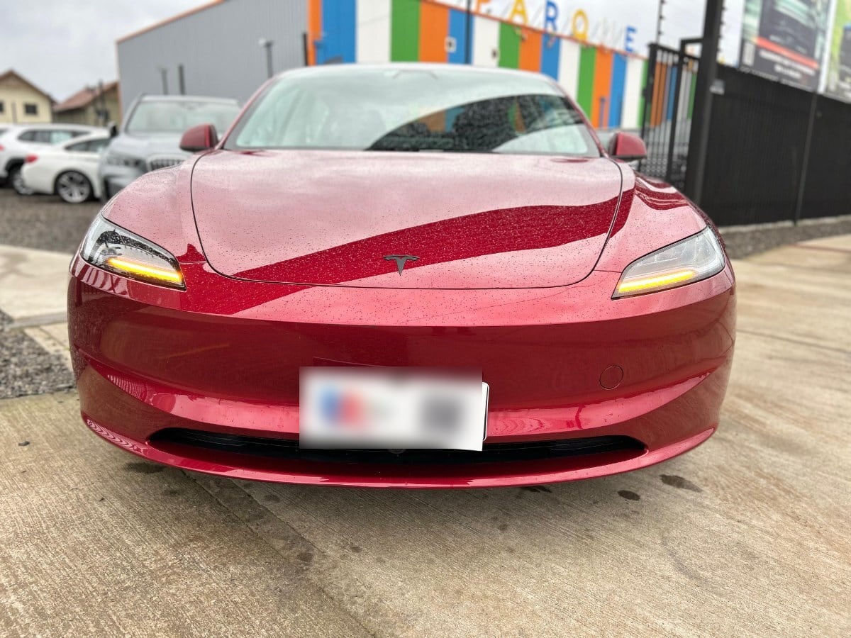 Tesla Model 3 Standard Range año 2026