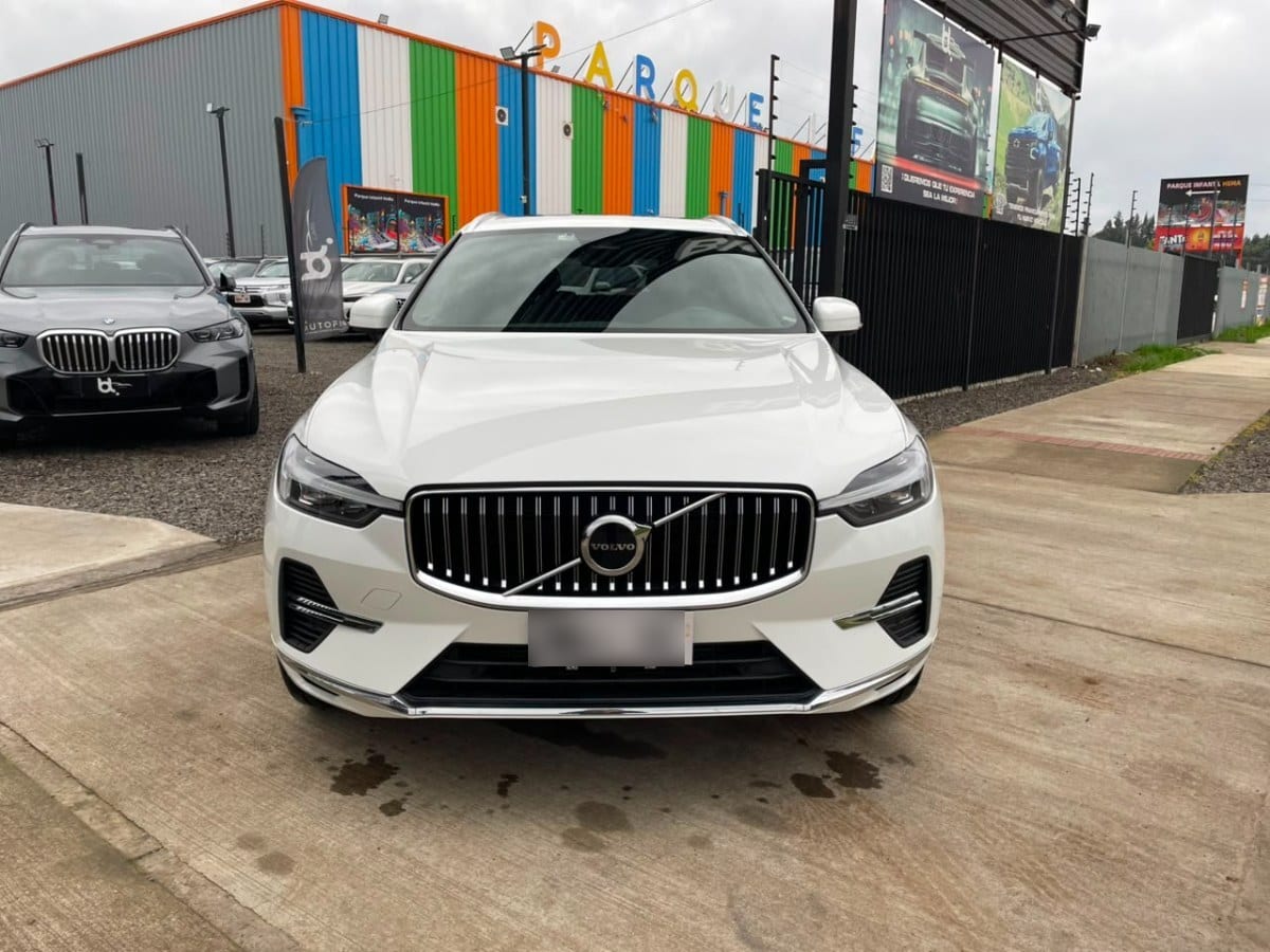 Volvo Xc60 T8 Recharge 4x4 año 2024