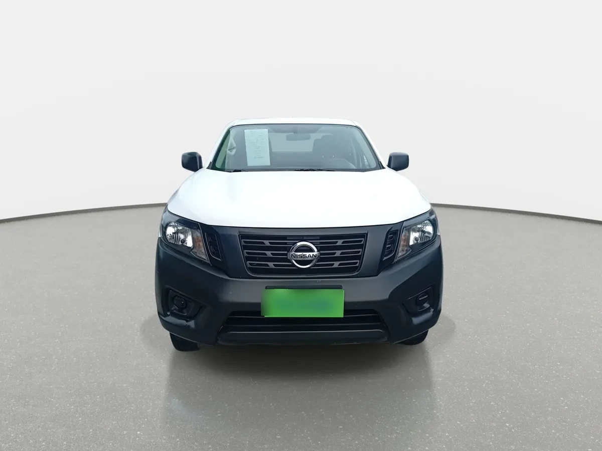Nissan Np300 2.5 S Dob. Cab. Mt 4p año 2018