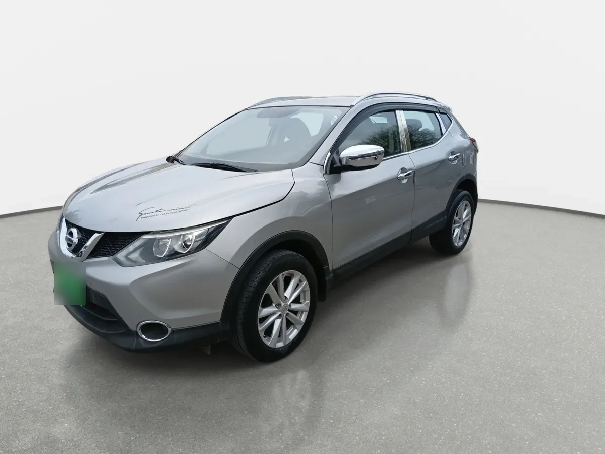 Nissan Qashqai 2.0 Sense 4x2 Mt 5p año 2017