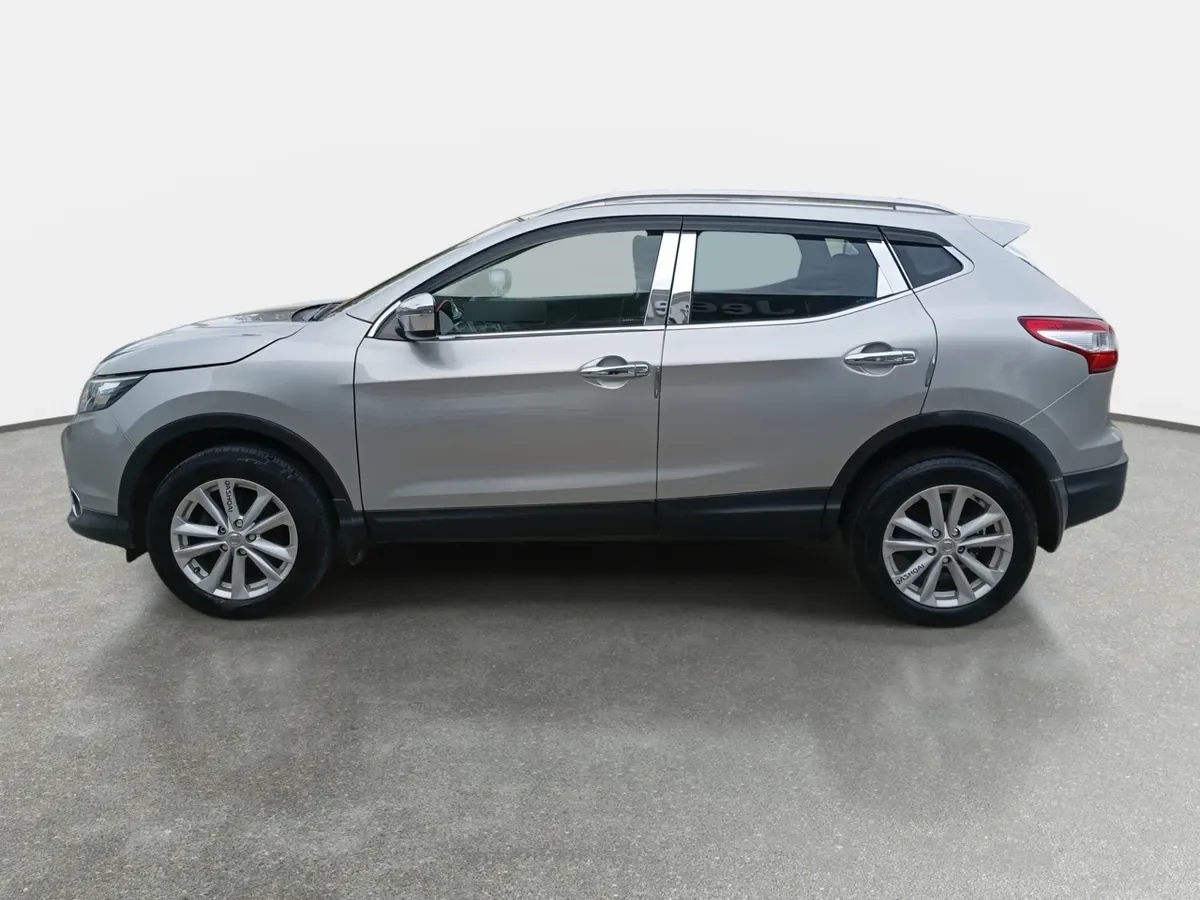 Nissan Qashqai 2.0 Sense 4x2 Mt 5p año 2017