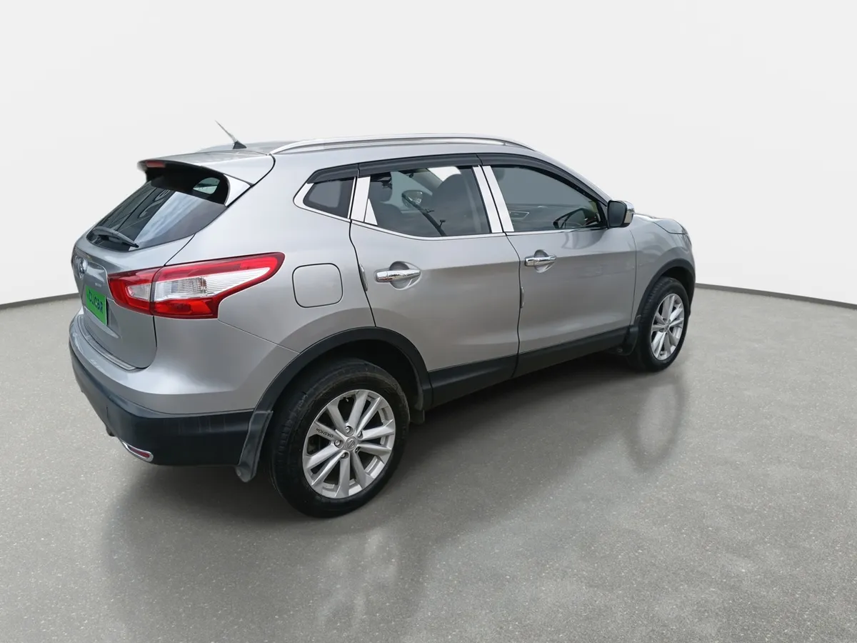 Nissan Qashqai 2.0 Sense 4x2 Mt 5p año 2017