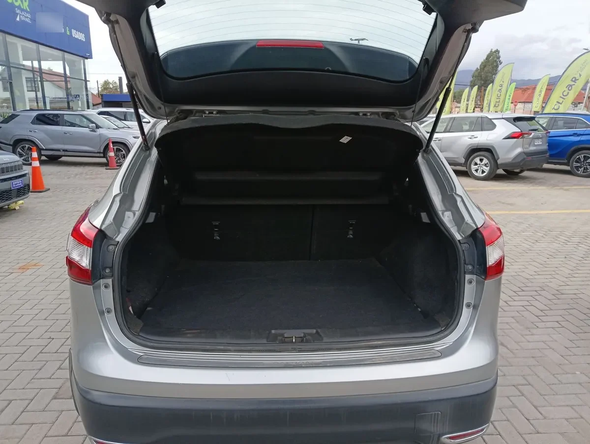 Nissan Qashqai 2.0 Sense 4x2 Mt 5p año 2017