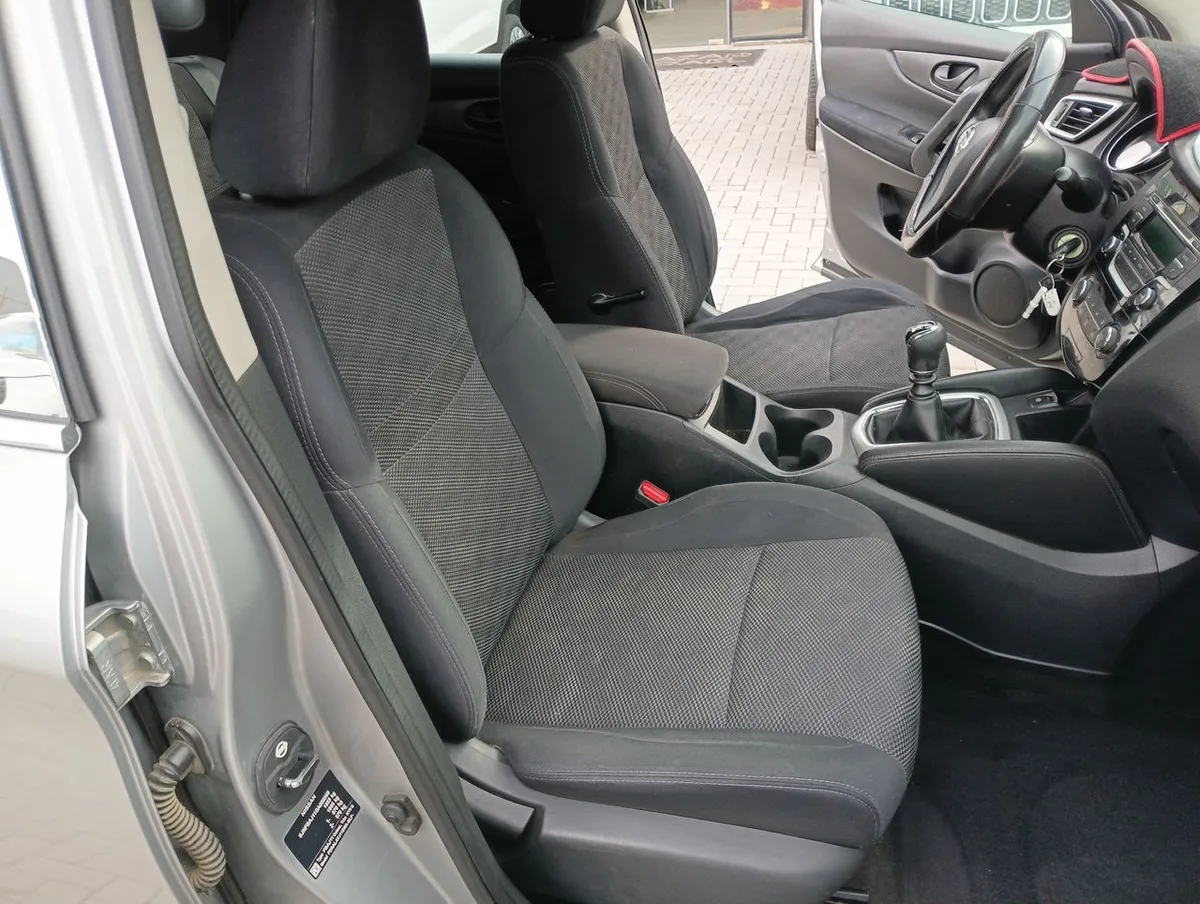 Nissan Qashqai 2.0 Sense 4x2 Mt 5p año 2017
