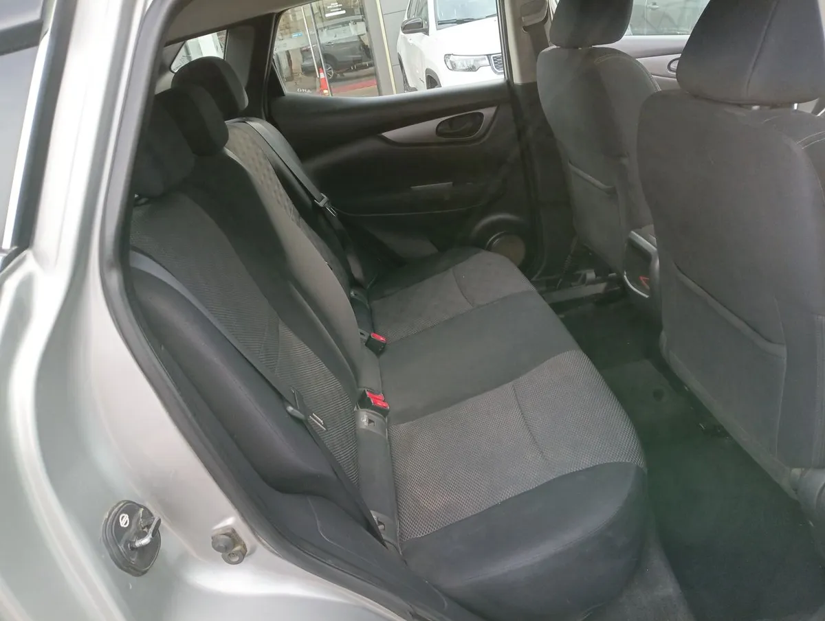 Nissan Qashqai 2.0 Sense 4x2 Mt 5p año 2017