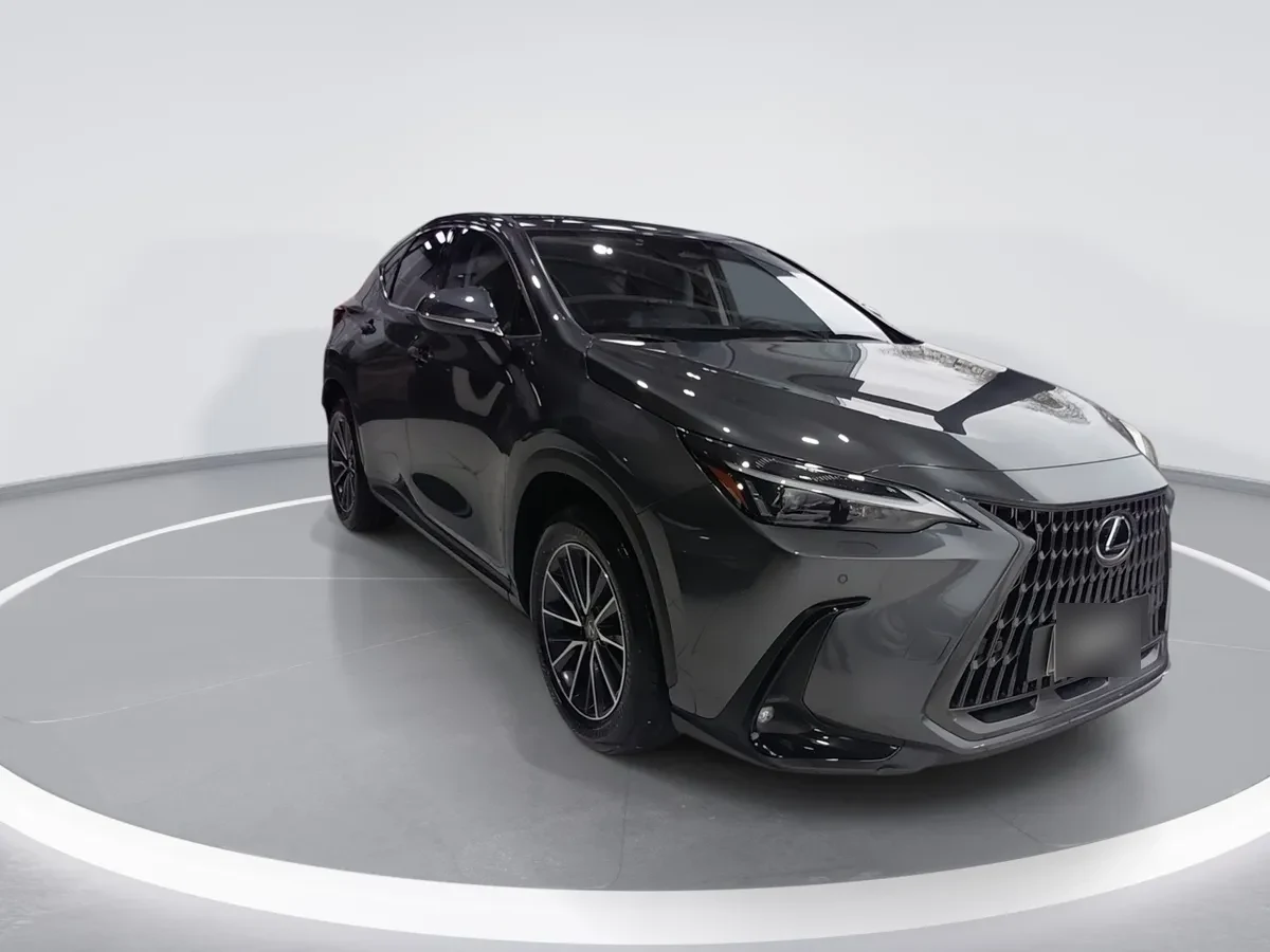 Lexus Nx450 2.5 Premium Phev Hybrid Awd At 5p año 2025