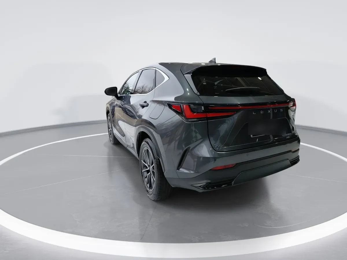 Lexus Nx450 2.5 Premium Phev Hybrid Awd At 5p año 2025
