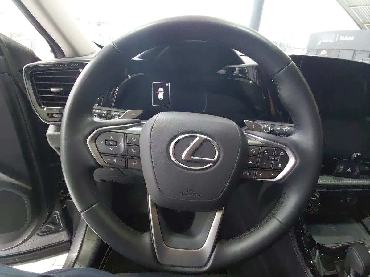Lexus Nx450 2.5 Premium Phev Hybrid Awd At 5p año 2025