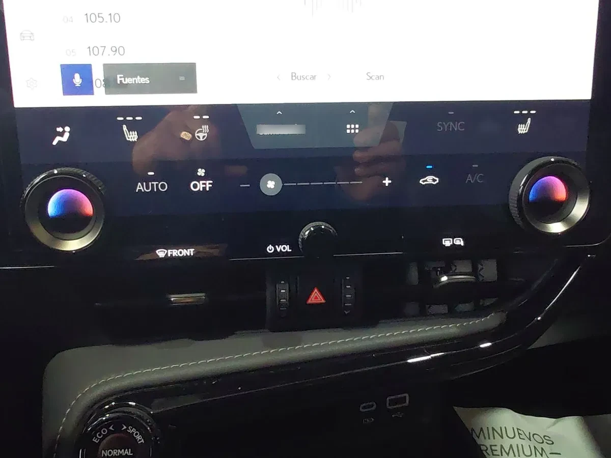Lexus Nx450 2.5 Premium Phev Hybrid Awd At 5p año 2025