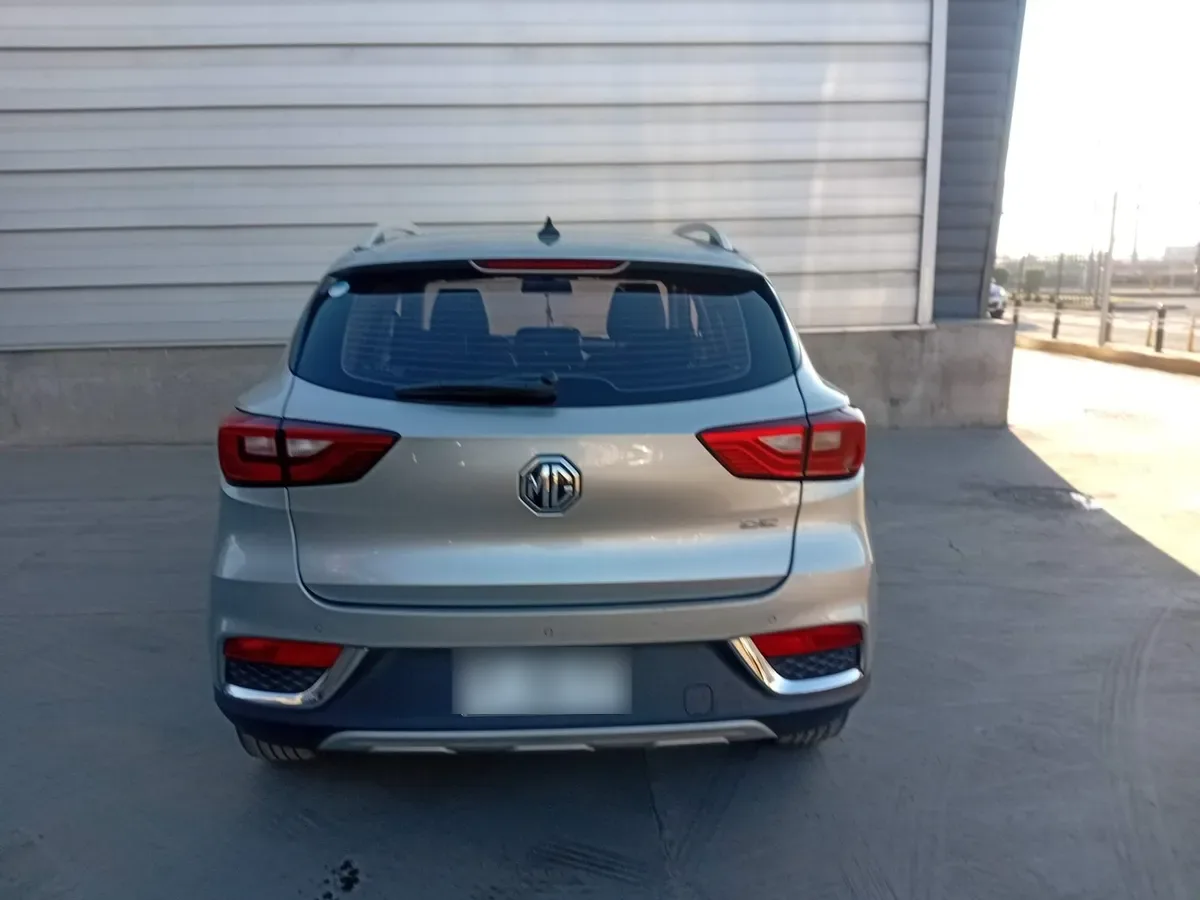 MG Mg Zs 1.5 Comfort 4x2 At 5p año 2024