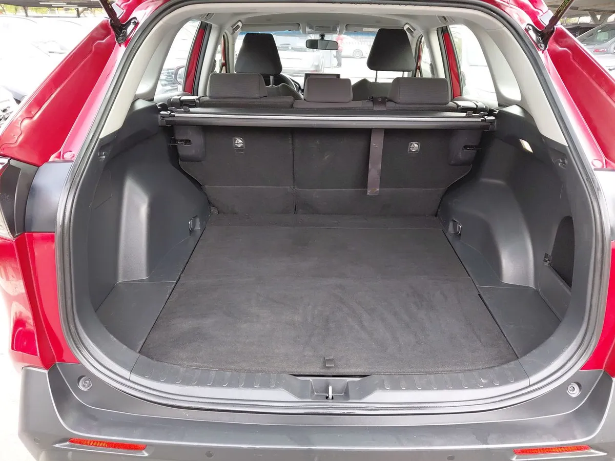 Toyota Rav 4 2.0 Le 4x2 Mt 5p año 2023